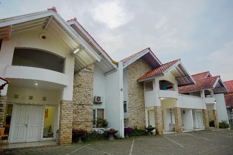 Rossan Villa Hotel Near Kampus Upi Setiabudhi Bandung Zewnętrze zdjęcie